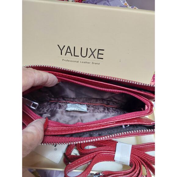 New Ladies Wallet Wristlet by Yaluxe Red Leather Clutch in Box w/ Shoulder Strap - Picture 2 of 10